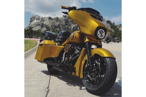 Color Matched 18" Wide Fat Tire Front Fender Install from HOGWORKZ® (Fits 96+ Harley® Touring)