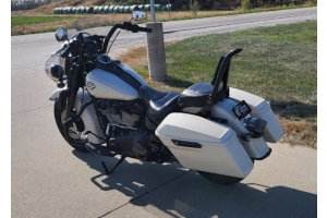 Softail Saddlebag Conversion Kit Installation for '84-'17 bikes