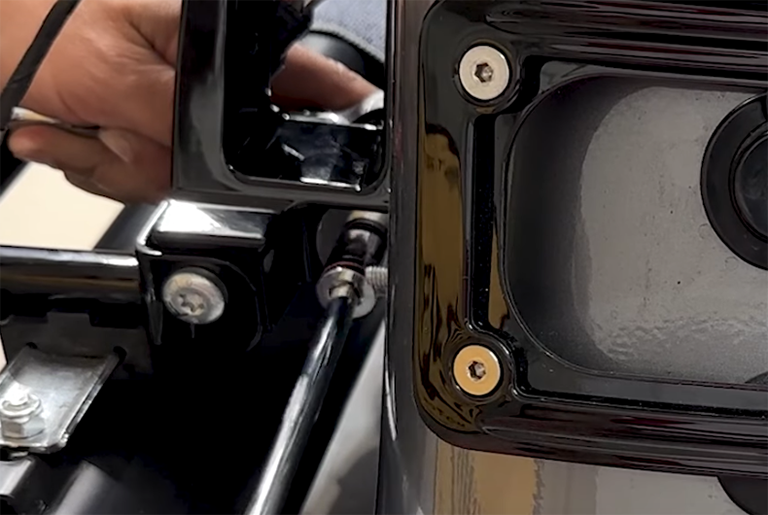 3._Rear_bracket_nuts_2