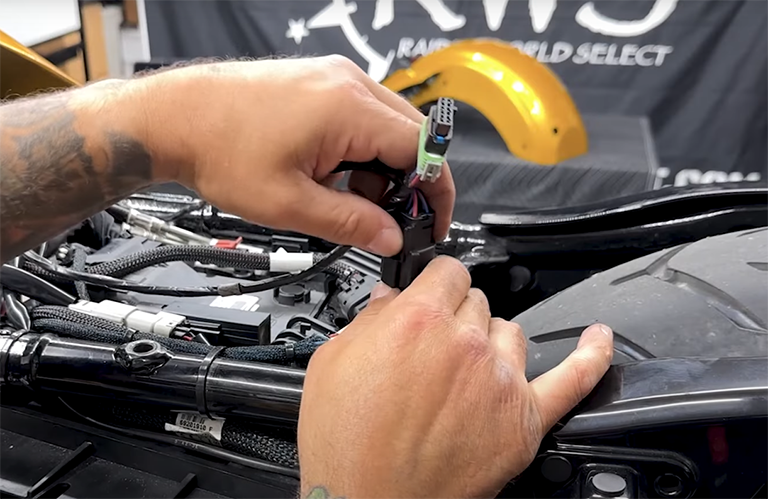 4._disconnecting_tribar_wire